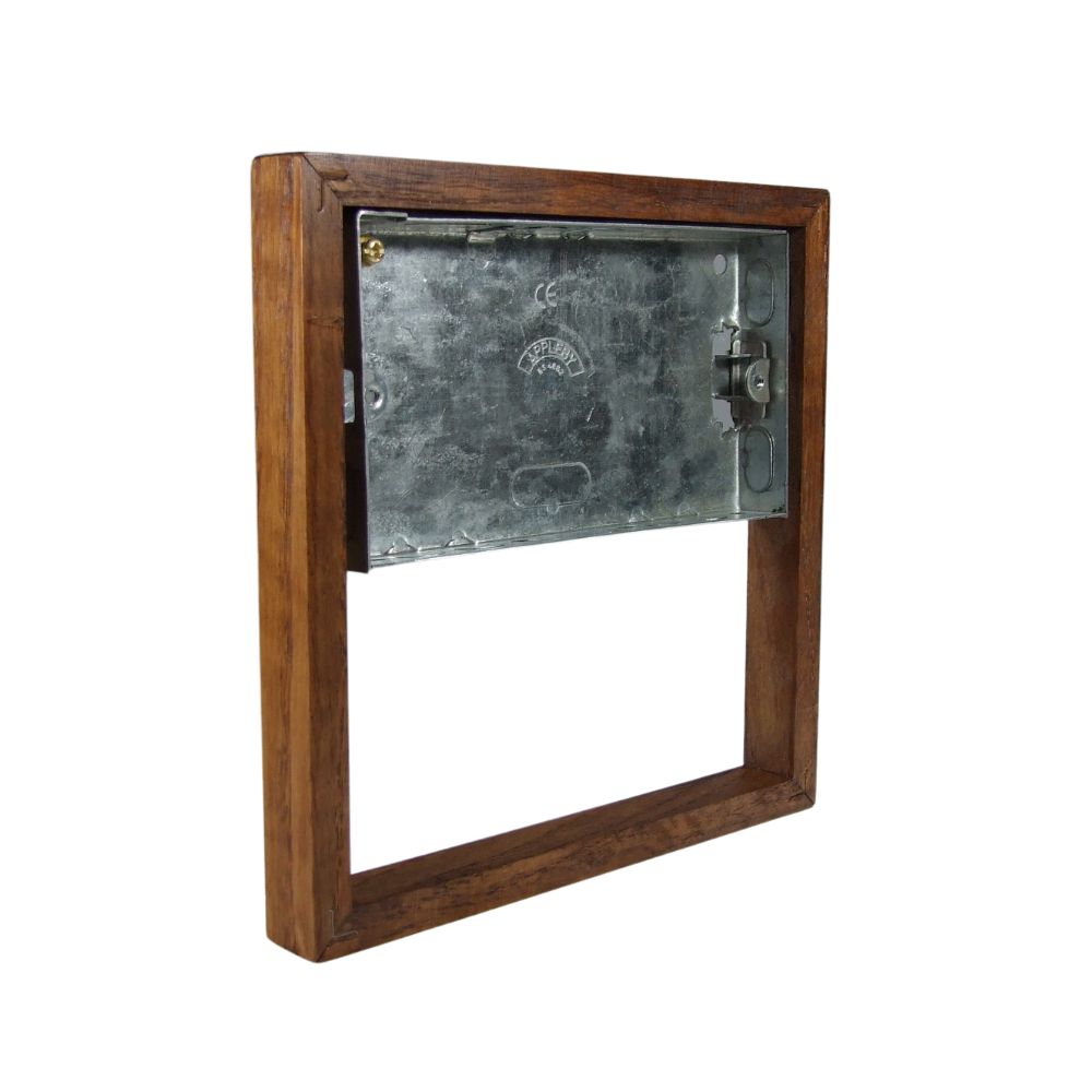 Bakelite 18mm 4-Gang Surface Mounting Pattress in Medium Oak