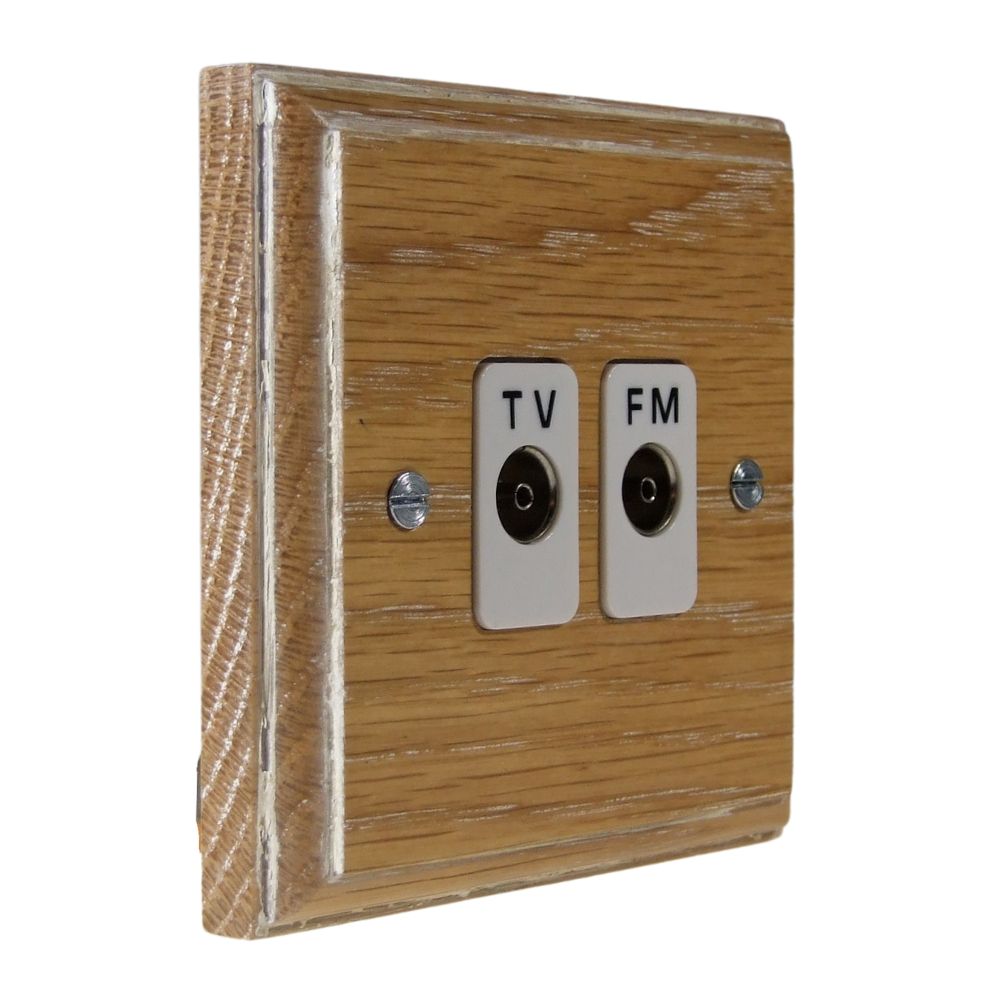 Classic Limed Oak Double TV/FM Co-Axial Isolated Socket White
