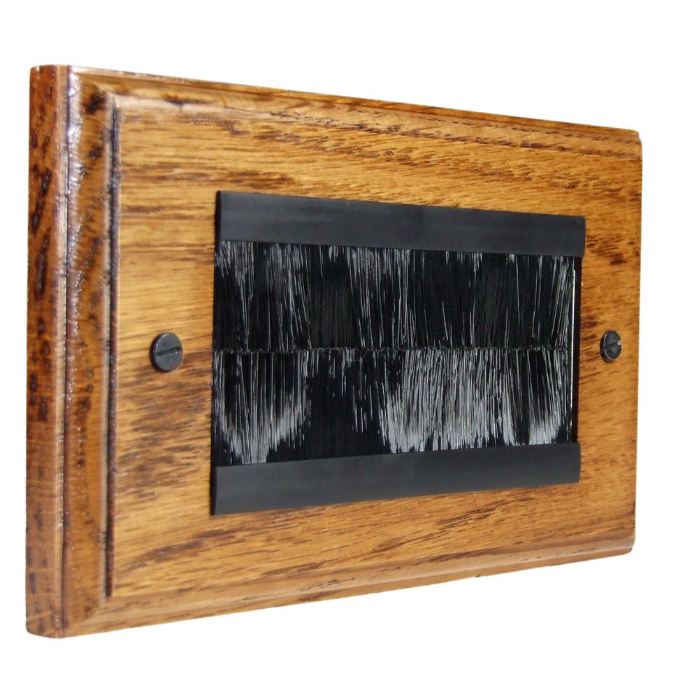 Classic Medium Oak Twin Brush Plate Black