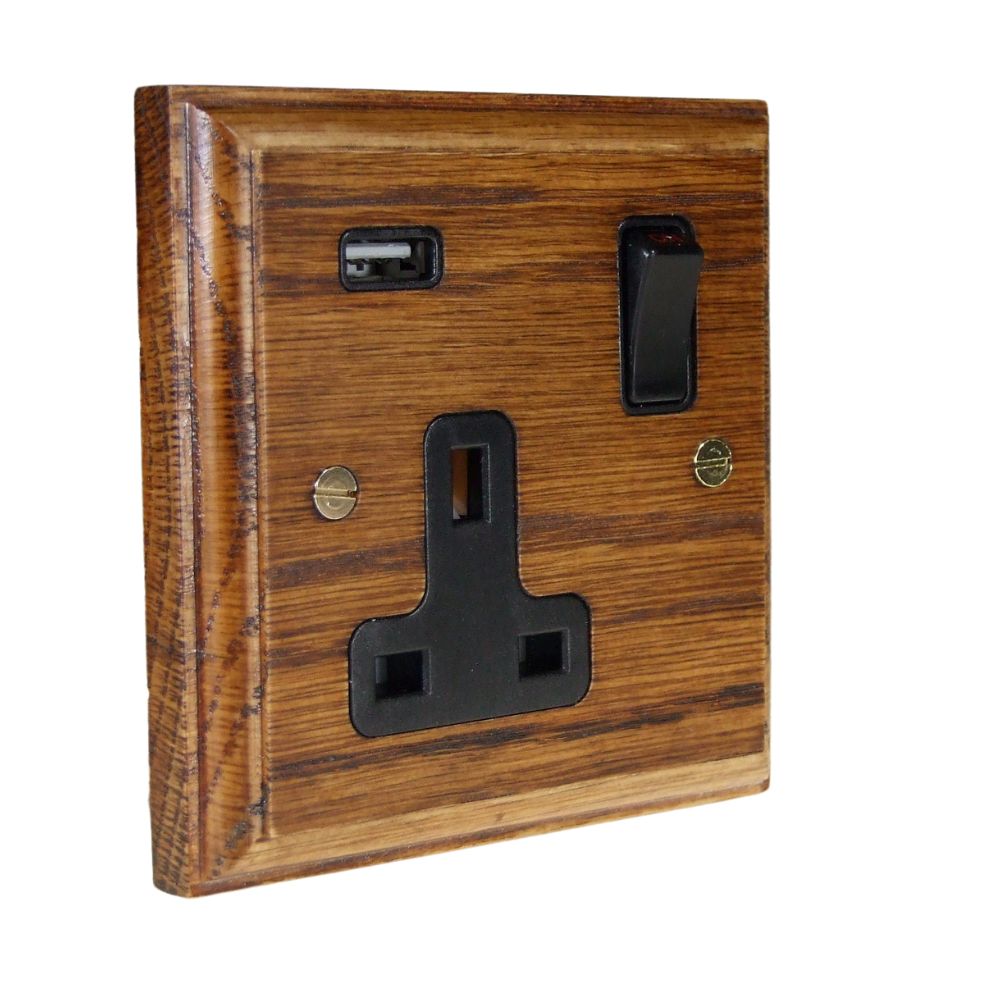 Classic Medium Oak Single Switched USB Socket Black