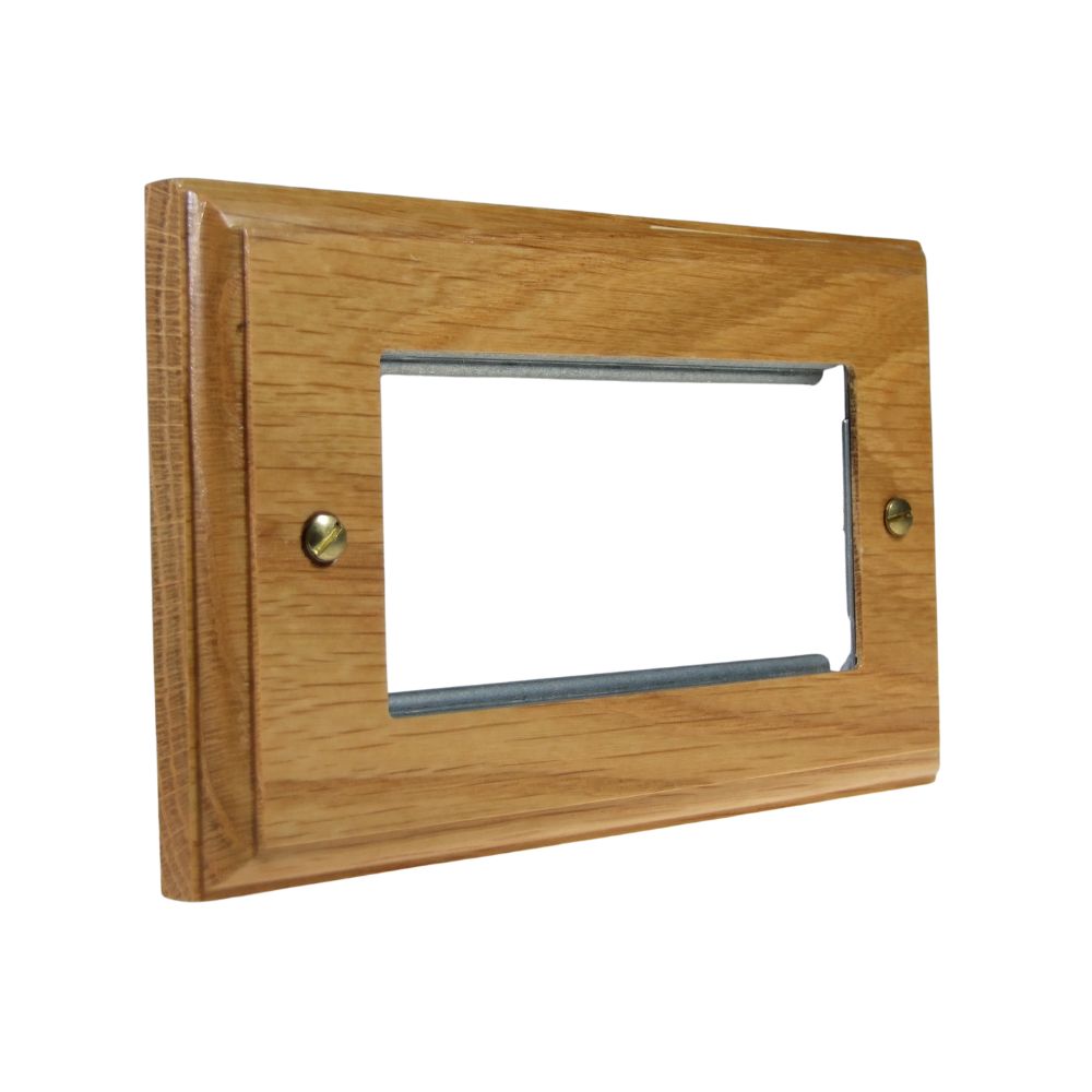 Classic Oak 4 Module Euro Plate