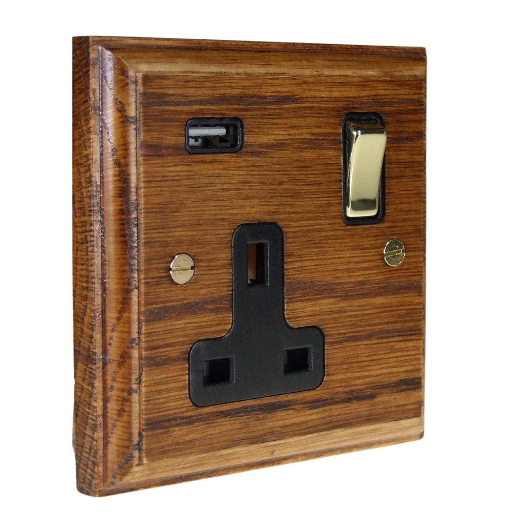 Classic Medium Oak Single Switched USB Socket polished Brass and Black
