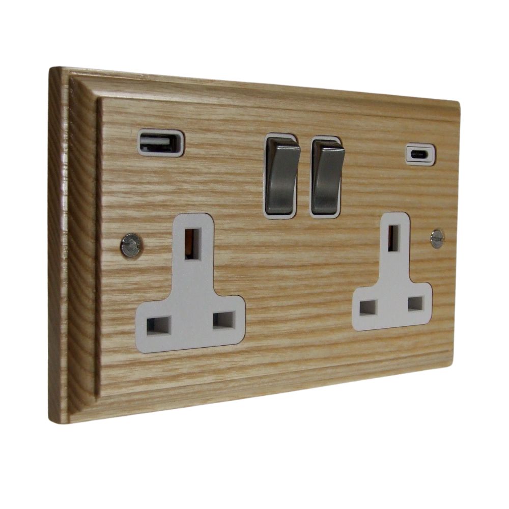Classic Ash Double Switched Socket with USB Antique Brass and Black
