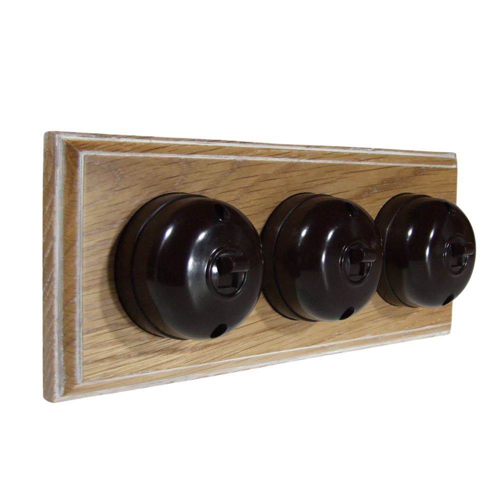 Rosen Brown 3-Gang Horizontal 2-Way Bakelite Switch in Limed Oak