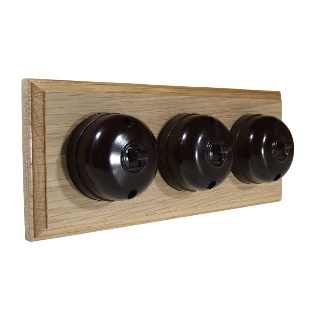 Rosen Brown 3-Gang Horizontal 2-Way Bakelite Switch in Unfinished Oak
