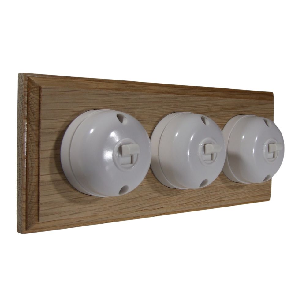Rosen White 3-Gang Horizontal 2-Way Bakelite Switch in Unfinished Oak