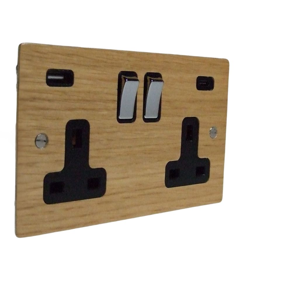 Oak Veneer Double Switched Socket with A+C USB Polished Chrome and Black