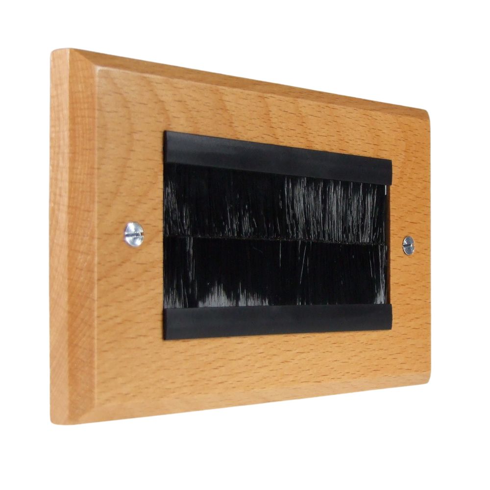 Scandic Twin Brush Plate in Beech