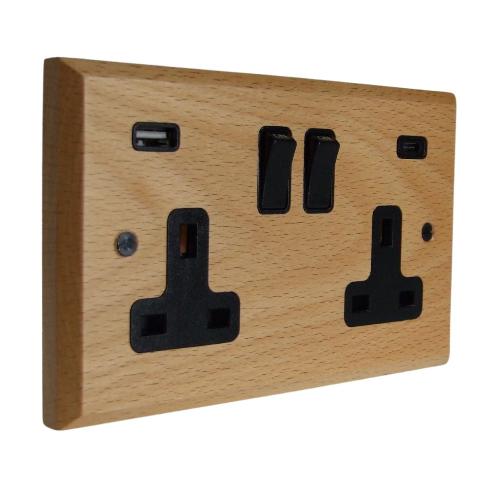 Scandic 2-Gang 13-Amp Switched USB A+C Socket in Beech