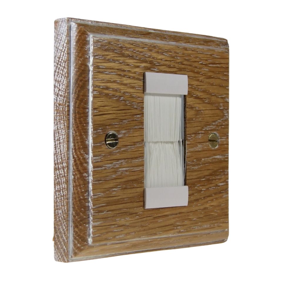 Classic Limed Oak Single Brush Plate White