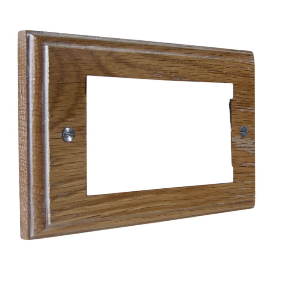 Classic Limed Oak 4 Module Euro Plate