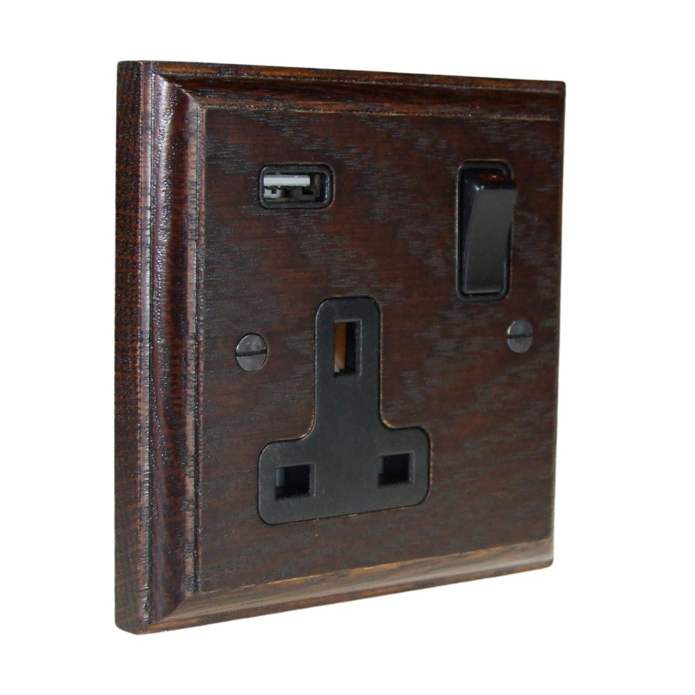Classic Dark Oak Single Switched USB Socket Black