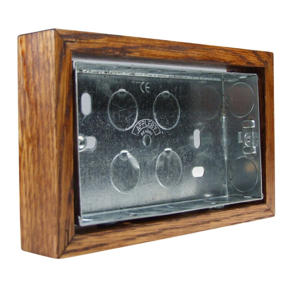 Classic Medium Oak Double Surface Pattress 38mm