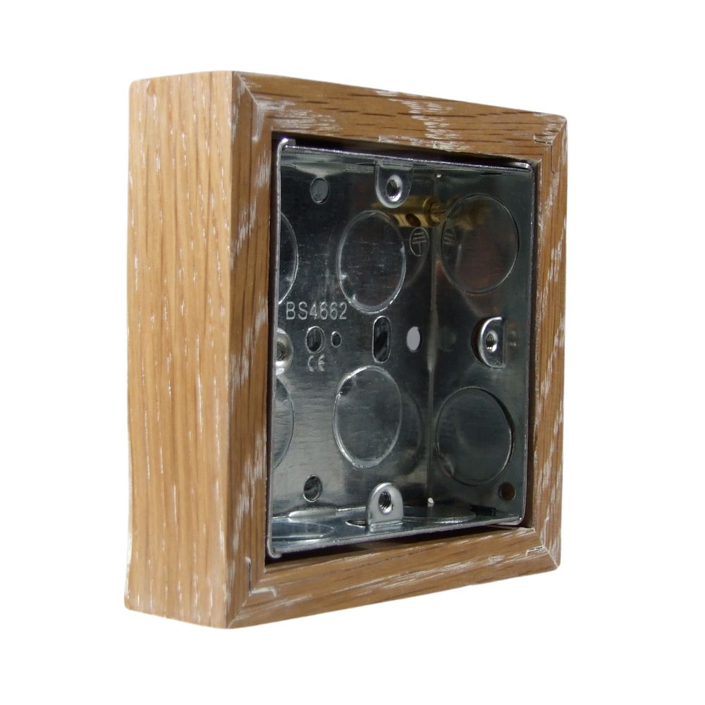 Classic Limed Oak Single 28mm Surface Mounting Pattress Classic Limed Oak Single 28mm Surface Mounting Pattress